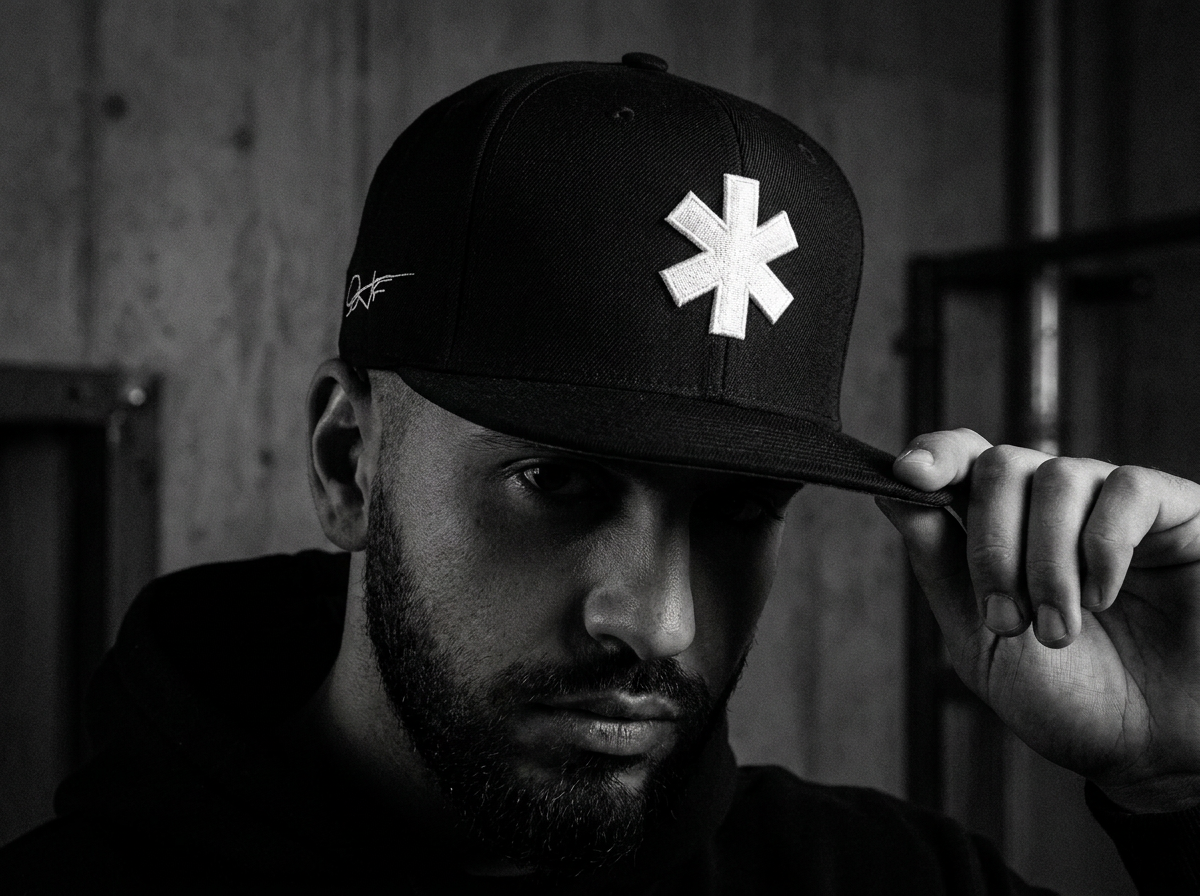 Foundation Asterisk Snapback - Black